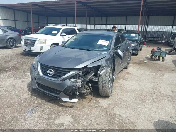 1N4AL3AP5JC250087 2018 NISSAN ALTIMA - Image 2