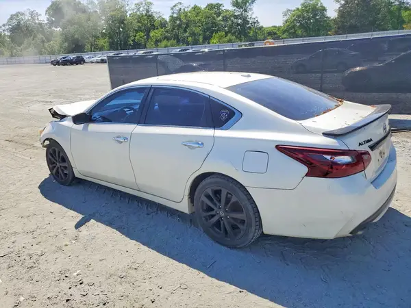 1N4AL3AP5JC250901 2018 NISSAN ALTIMA - Image 2