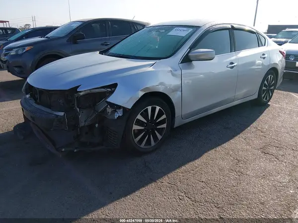 1N4AL3AP5JC252518 2018 NISSAN ALTIMA - Image 2
