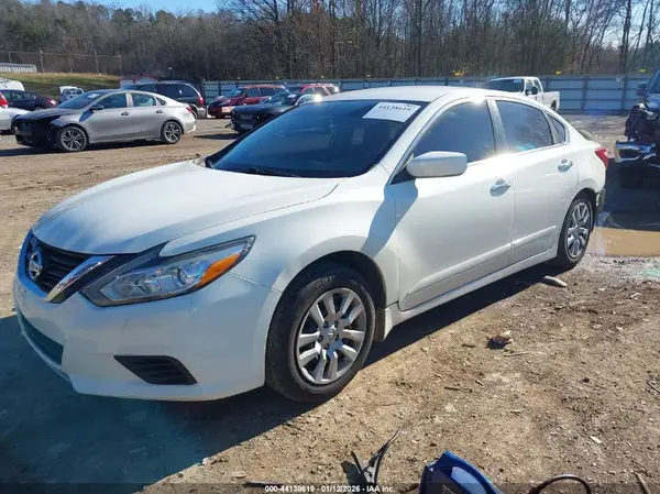 1N4AL3AP5JC252616 2018 NISSAN ALTIMA - Image 2