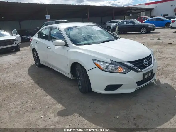 1N4AL3AP5JC254754 2018 NISSAN ALTIMA - Image 1