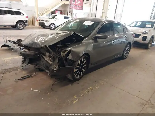 1N4AL3AP5JC255256 2018 NISSAN ALTIMA - Image 2
