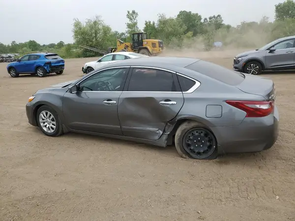 1N4AL3AP5JC255886 2018 NISSAN ALTIMA - Image 2