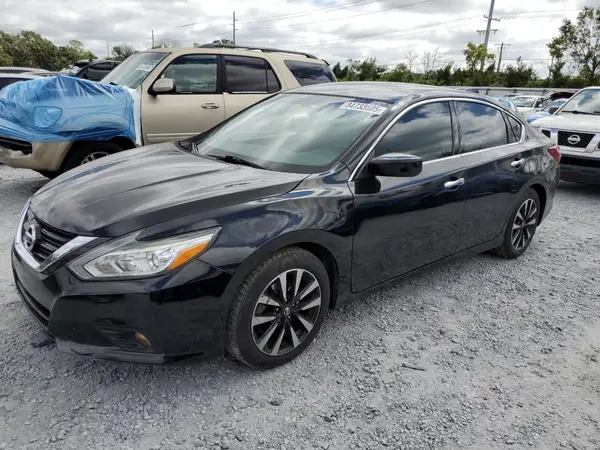 1N4AL3AP5JC257105 2018 NISSAN ALTIMA - Image 1