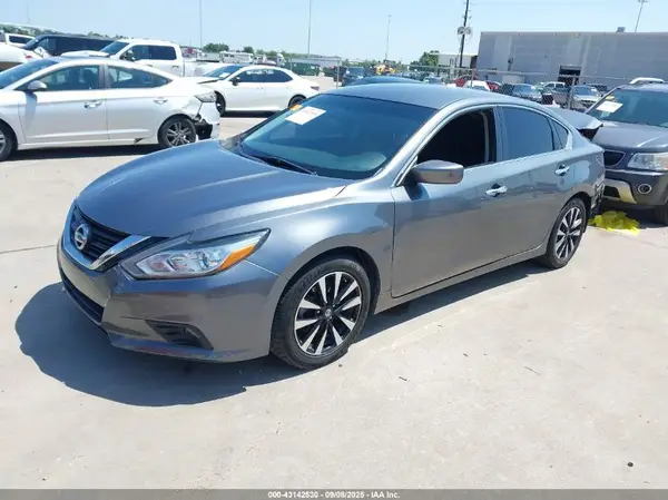 1N4AL3AP5JC259422 2018 NISSAN ALTIMA - Image 2
