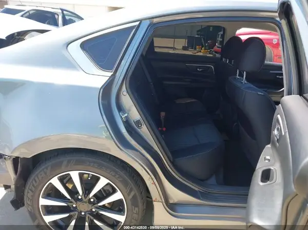 1N4AL3AP5JC259422 2018 NISSAN ALTIMA - Image 8