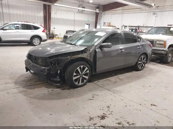 1N4AL3AP5JC259808 2018 NISSAN ALTIMA - Image 2