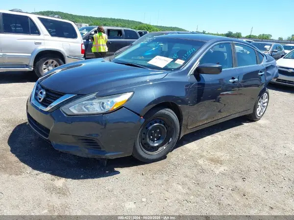 1N4AL3AP5JC261106 2018 NISSAN ALTIMA - Image 2