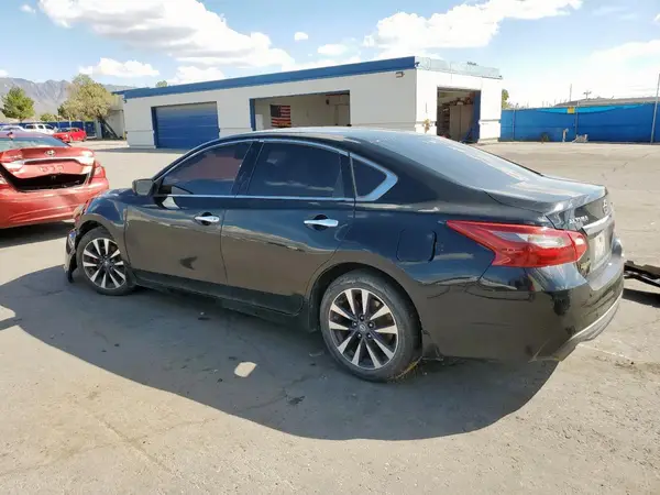 1N4AL3AP5JC261798 2018 NISSAN ALTIMA - Image 2