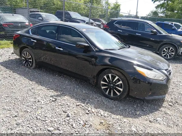 1N4AL3AP5JC261946 2018 NISSAN ALTIMA - Image 1