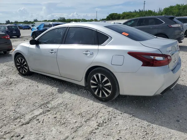 1N4AL3AP5JC262546 2018 NISSAN ALTIMA - Image 2