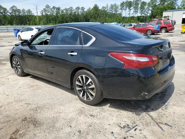 1N4AL3AP5JC264264 2018 NISSAN ALTIMA - Image 2