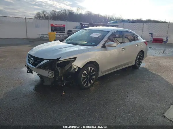1N4AL3AP5JC264698 2018 NISSAN ALTIMA - Image 2