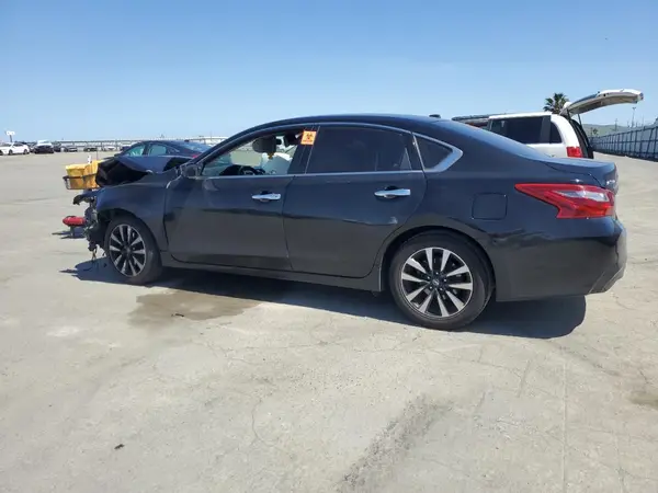 1N4AL3AP5JC267469 2018 NISSAN ALTIMA - Image 2