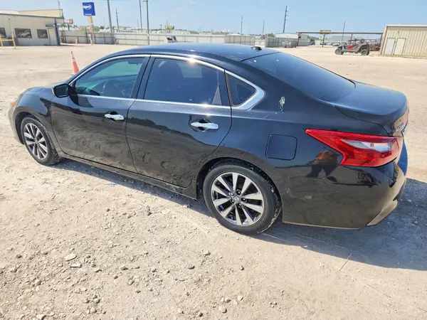 1N4AL3AP5JC267732 2018 NISSAN ALTIMA - Image 2