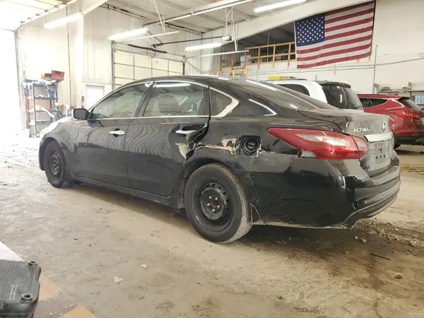 1N4AL3AP5JC267777 2018 NISSAN ALTIMA - Image 2