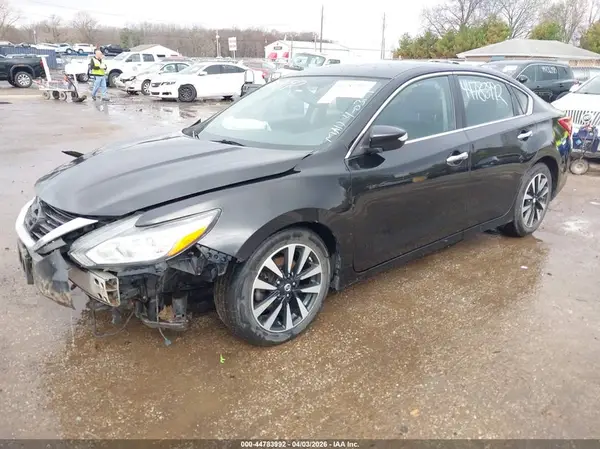 1N4AL3AP5JC270548 2018 NISSAN ALTIMA - Image 2