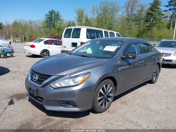 1N4AL3AP5JC270792 2018 NISSAN ALTIMA - Image 2