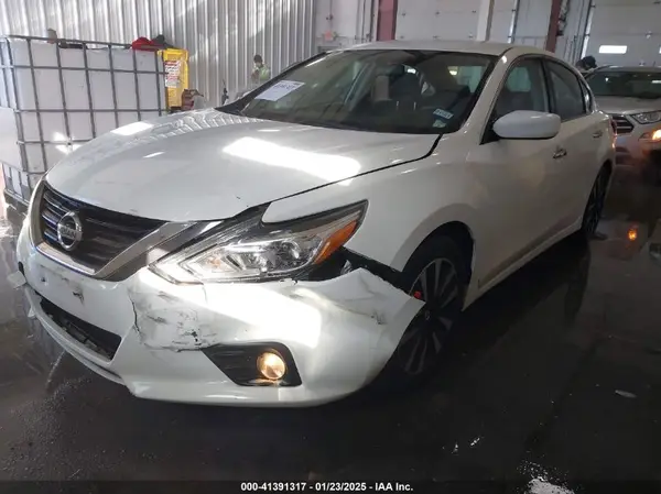 1N4AL3AP5JC271246 2018 NISSAN ALTIMA - Image 2