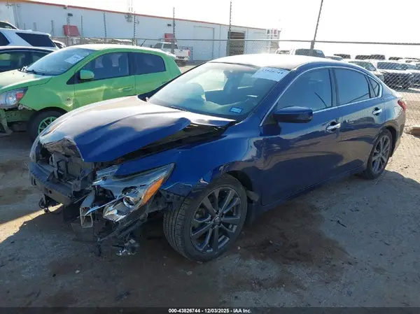 1N4AL3AP5JC273577 2018 NISSAN ALTIMA - Image 2