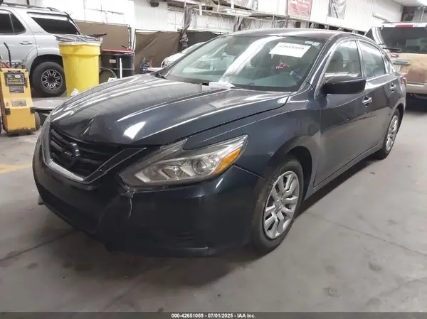 1N4AL3AP5JC275832 2018 NISSAN ALTIMA - Image 2