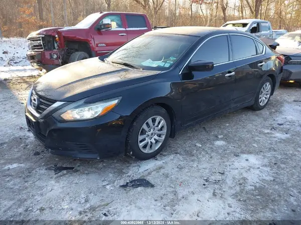 1N4AL3AP5JC276883 2018 NISSAN ALTIMA - Image 2