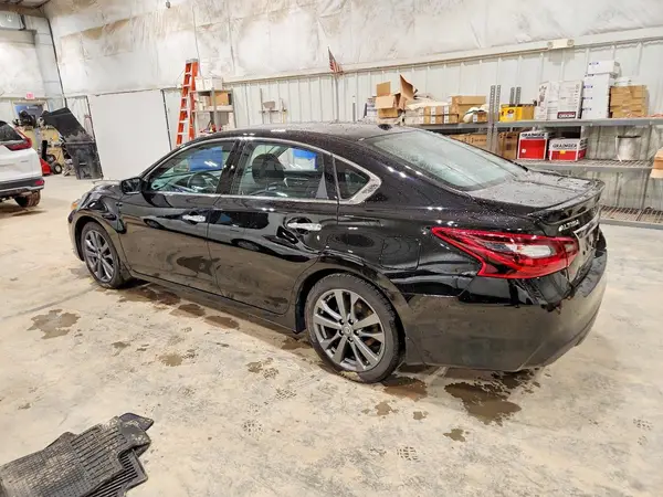 1N4AL3AP5JC277581 2018 NISSAN ALTIMA - Image 2