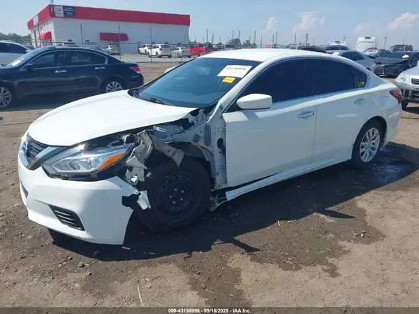 1N4AL3AP5JC281436 2018 NISSAN ALTIMA - Image 2