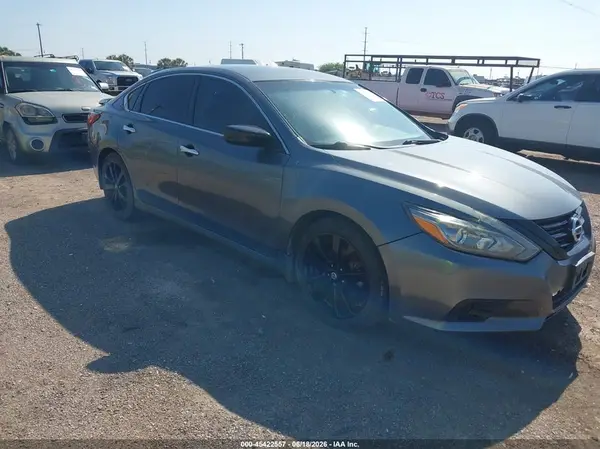 1N4AL3AP5JC281842 2018 NISSAN ALTIMA - Image 1