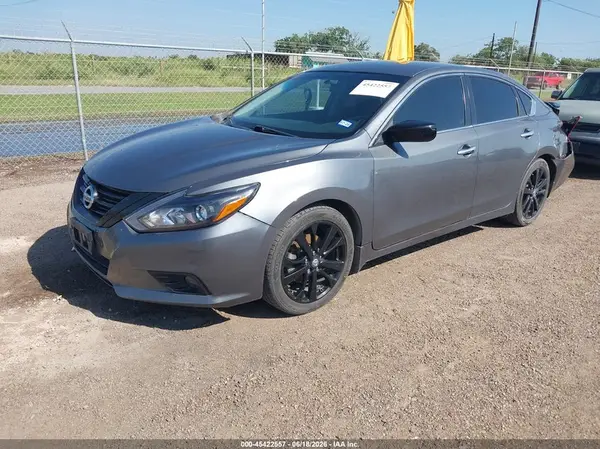 1N4AL3AP5JC281842 2018 NISSAN ALTIMA - Image 2