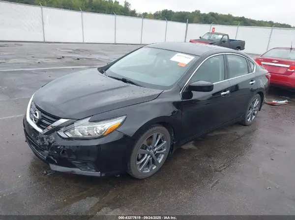 1N4AL3AP5JC282635 2018 NISSAN ALTIMA - Image 2