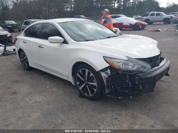 1N4AL3AP5JC283610 2018 NISSAN ALTIMA - Image 1