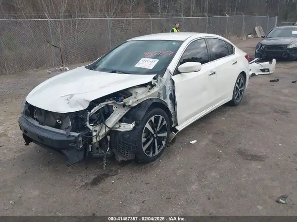1N4AL3AP5JC283610 2018 NISSAN ALTIMA - Image 2