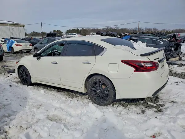 1N4AL3AP5JC285308 2018 NISSAN ALTIMA - Image 2