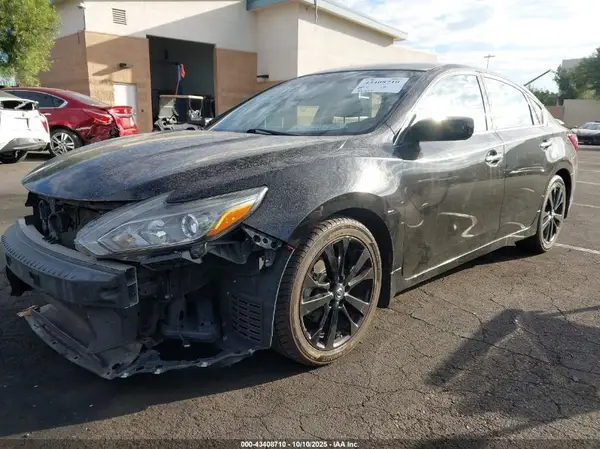 1N4AL3AP5JC285552 2018 NISSAN ALTIMA - Image 2