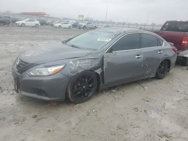 1N4AL3AP5JC286085 2018 NISSAN ALTIMA - Image 1