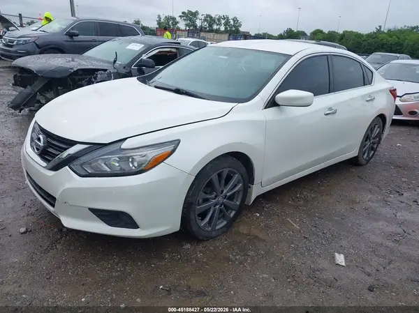 1N4AL3AP5JC286863 2018 NISSAN ALTIMA - Image 2