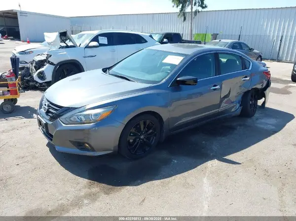 1N4AL3AP5JC287138 2018 NISSAN ALTIMA - Image 2