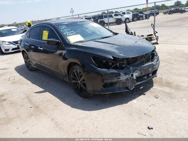 1N4AL3AP5JC287298 2018 NISSAN ALTIMA - Image 1
