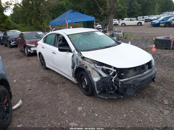 1N4AL3AP5JC288970 2018 NISSAN ALTIMA - Image 1