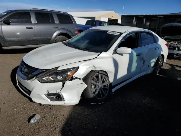 1N4AL3AP5JC292145 2018 NISSAN ALTIMA - Image 1