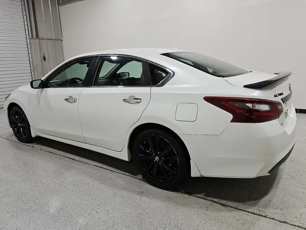 1N4AL3AP5JC296731 2018 NISSAN ALTIMA - Image 2