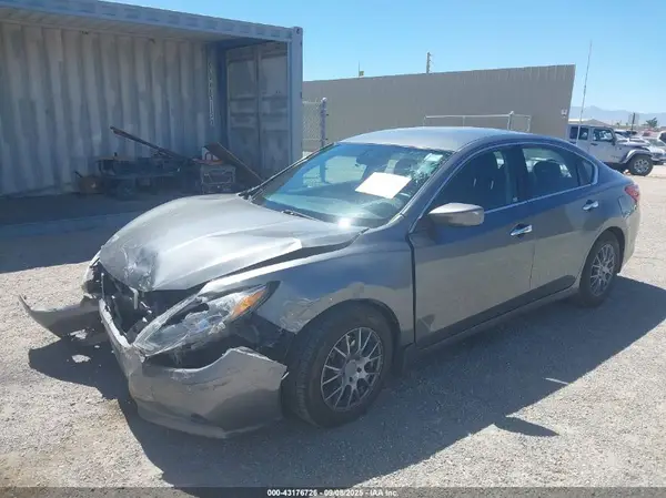 1N4AL3AP5JC297104 2018 NISSAN ALTIMA - Image 2