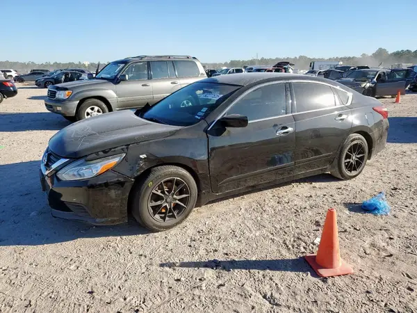 1N4AL3AP5JC297149 2018 NISSAN ALTIMA - Image 1