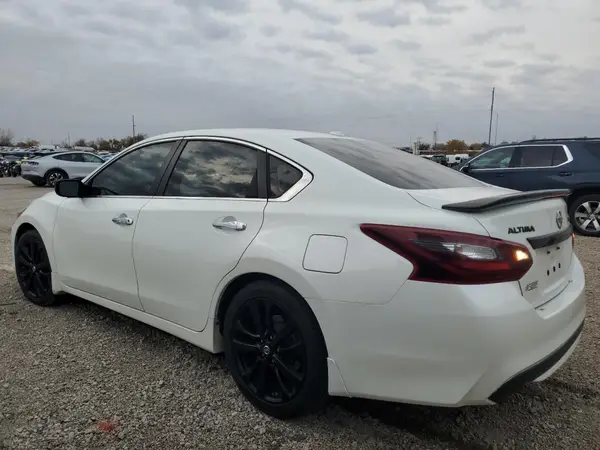 1N4AL3AP5JC298320 2018 NISSAN ALTIMA - Image 2