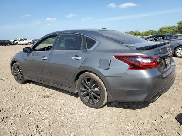1N4AL3AP5JC298642 2018 NISSAN ALTIMA - Image 2