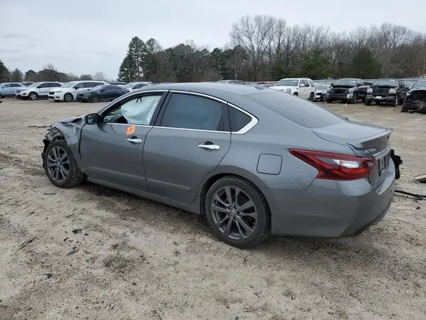1N4AL3AP5JC470670 2018 NISSAN ALTIMA - Image 2