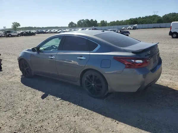 1N4AL3AP5JC471169 2018 NISSAN ALTIMA - Image 2