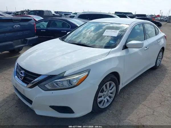 1N4AL3AP5JC475139 2018 NISSAN ALTIMA - Image 2