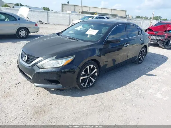 1N4AL3AP5JC475447 2018 NISSAN ALTIMA - Image 2